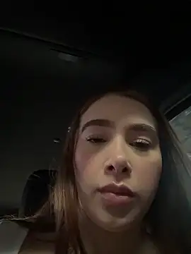 Lanataylor- online show from February 28, 7:46 pm