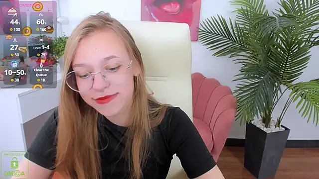 LayriantaVee online show from September 22, 6:34 am