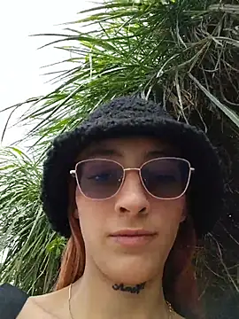 Dani-peggin online show from March 10, 7:40 pm