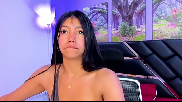 KimberlyVillaLobos online show from September 19, 1:54 pm