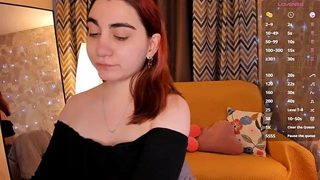 hannacheekss  online show from March 17, 2:04 am