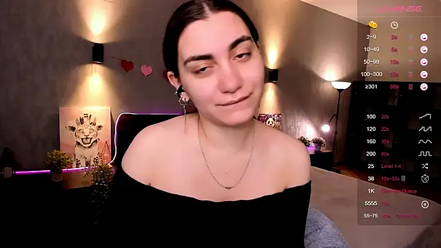 hannacheekss  online show from September 12, 2:34 am