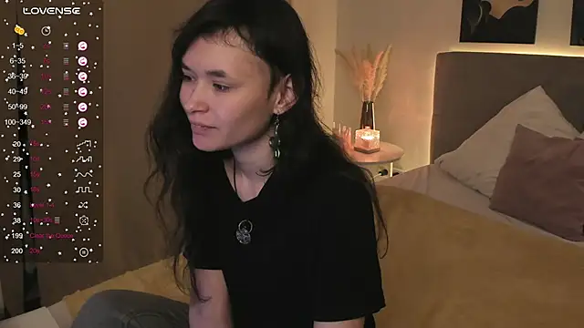 Emily Strikeee online show from December 21, 10:19 am