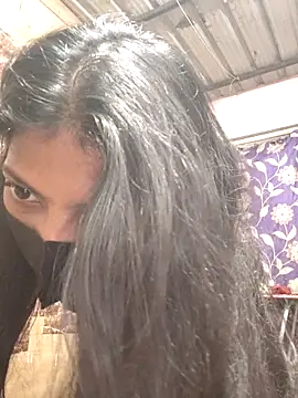 queensenorita online show from February 18, 8:02 am