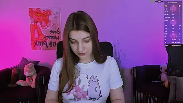 pure radiance1 online show from November 26, 10:05 am