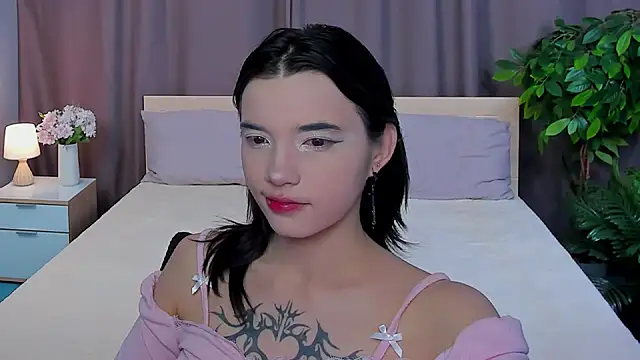 as1an girlfriend online show from September 9, 1:33 pm