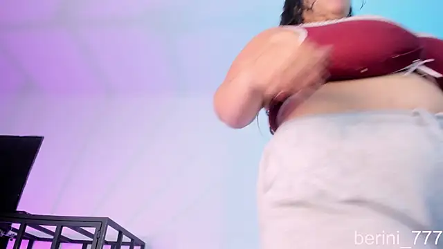 AmberiniHoffman online show from April 11, 11:58 am