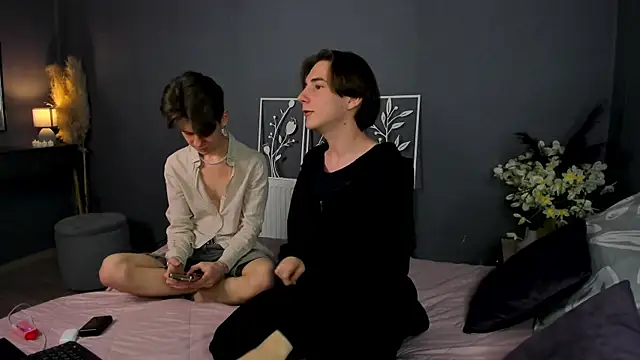 AndrewwCarter2 online show from January 8, 8:02 pm