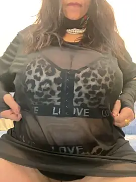 IndianHotBhabi online show from October 1, 6:46 pm