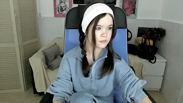 Elainebeness online show from October 1, 8:36 pm