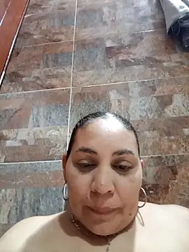 Snapshot of MirandaSoto chatting on October 22, 4:17 am MirandaSoto online show from October 22, 4:17 am