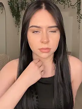  SweetCandyy online show from March 25, 8:45 pm