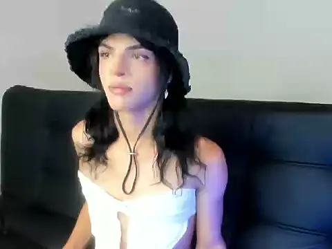 kerly monroe online show from May 30, 8:05 pm