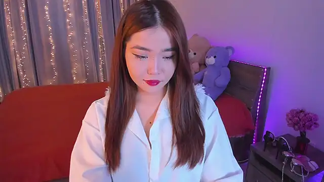 Dollyaa online show from April 4, 3:33 pm