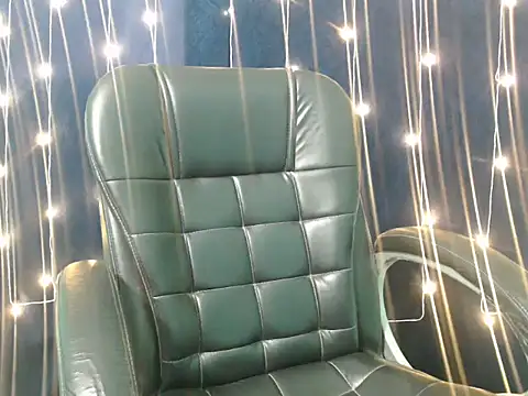 Yashi online show from October 30, 9:44 am