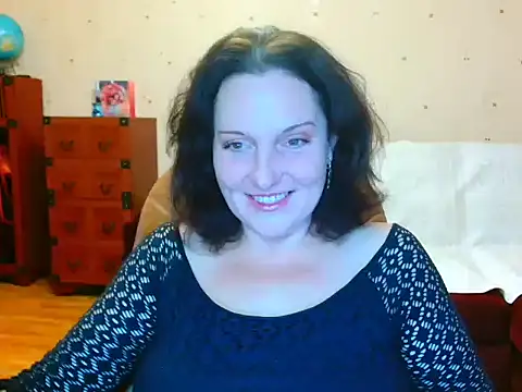 Alice3694 online show from December 2, 7:10 am