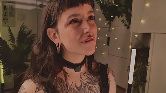 MichaellaMoon online show from January 16, 7:43 pm