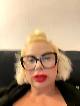 luna 14 online show from October 13, 12:30 pm