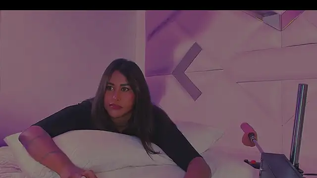 StormyButty18 online show from April 26, 10:51 pm