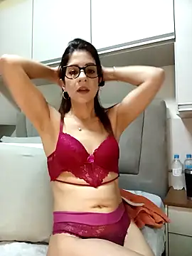 Sofia loren69 online show from December 3, 2:30 pm