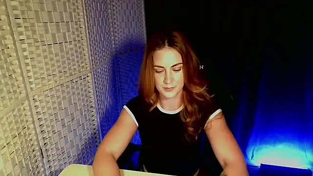 KayleyxEmily online show from June 6, 7:53 pm