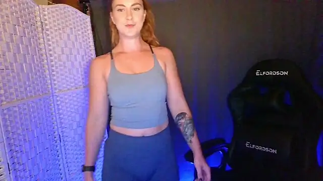 Snapshot of KayleyxEmily chatting on September 15, 8:16 pm KayleyxEmily online show from September 15, 8:16 pm
