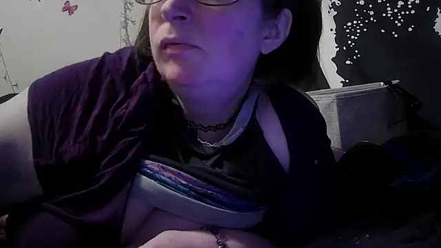 Alli Kat online show from January 14, 9:47 am