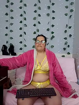 kiara scottt online show from January 7, 9:12 am