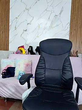 kiara scottt online show from June 27, 8:48 am