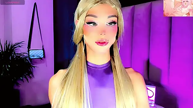 Snapshot of dollswit01 chatting on November 1, 12:26 am dollswit01 online show from November 1, 12:26 am