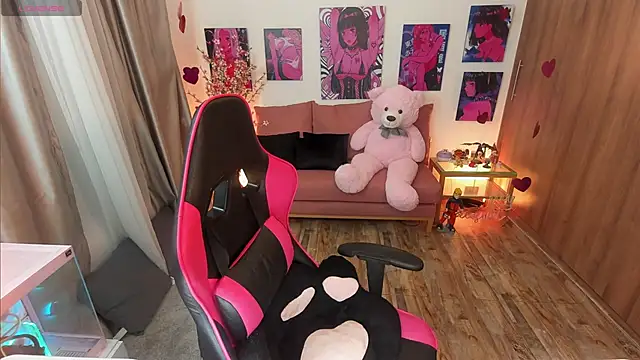 annieesweett online show from March 8, 8:57 pm