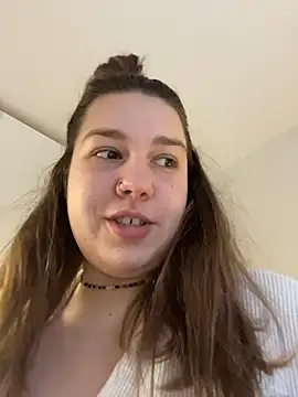 SuzieMurray online show from November 20, 8:15 am