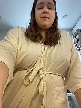 SuzieMurray online show from February 18, 8:24 am