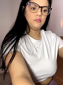 kimberlyhills1 online show from November 25, 8:42 pm