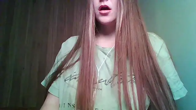 Evasapples online show from February 7, 7:40 pm