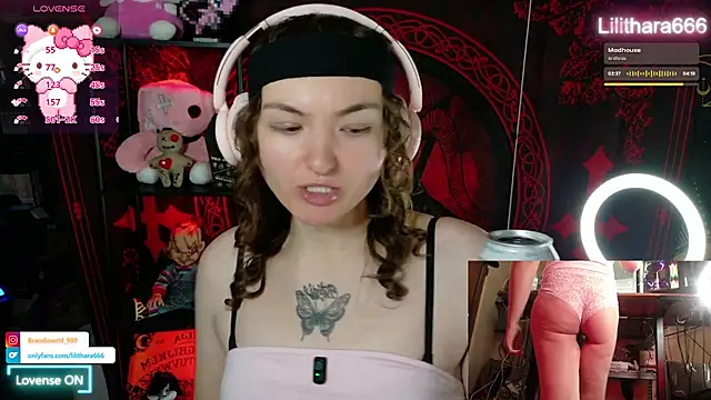 BrandiWRLD 999 online show from December 14, 8:25 pm