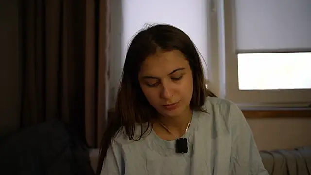 elisa moon online show from July 10, 4:40 pm