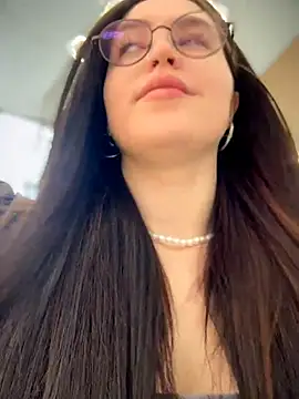 meow girl online show from April 16, 9:53 am