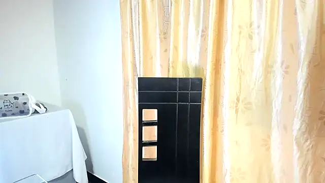 Little aphrodite online show from April 21, 1:42 am