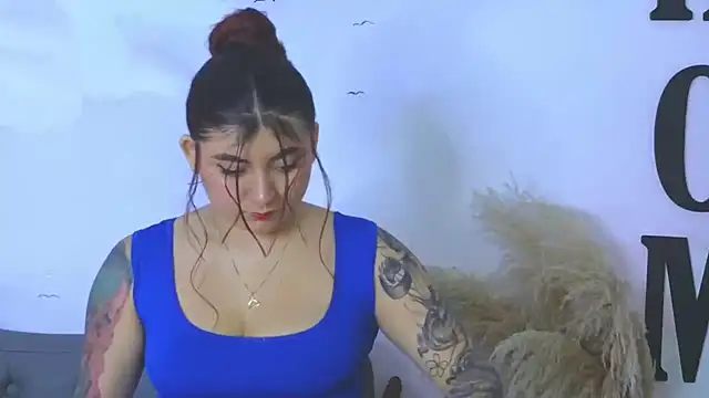 carolayrosse online show from December 23, 4:05 am