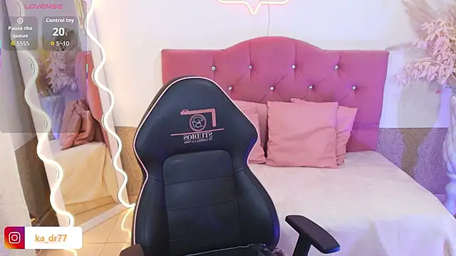 kendra tay online show from March 2, 4:23 am