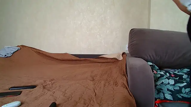 Brionia online show from April 21, 5:58 am