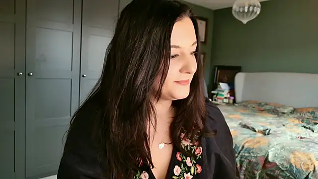 yourcassiexo online show from February 2, 12:15 pm