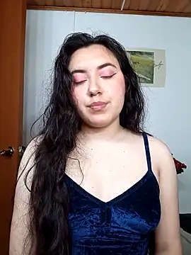 Emi chik online show from January 7, 11:02 am