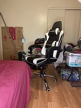 gamingcouple420 online show from June 28, 5:47 am