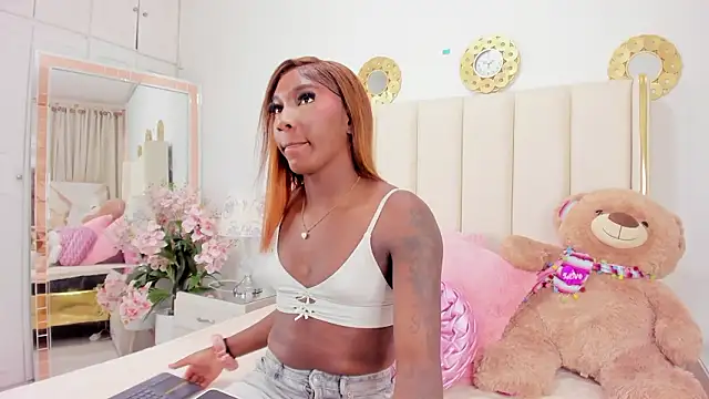 evangelin ts online show from February 19, 1:43 pm