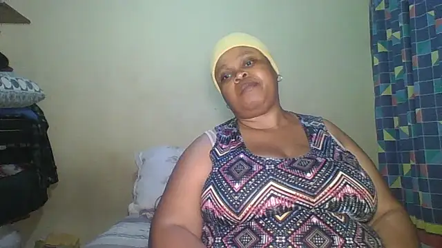 9voluptiustits online show from May 11, 6:05 pm