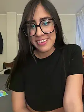 AleFantasy0001 online show from October 5, 7:08 pm