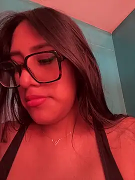 AleFantasy0001 online show from February 3, 5:17 pm