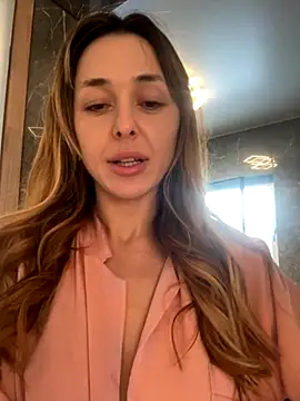 Sophie Enzo online show from November 21, 7:32 am